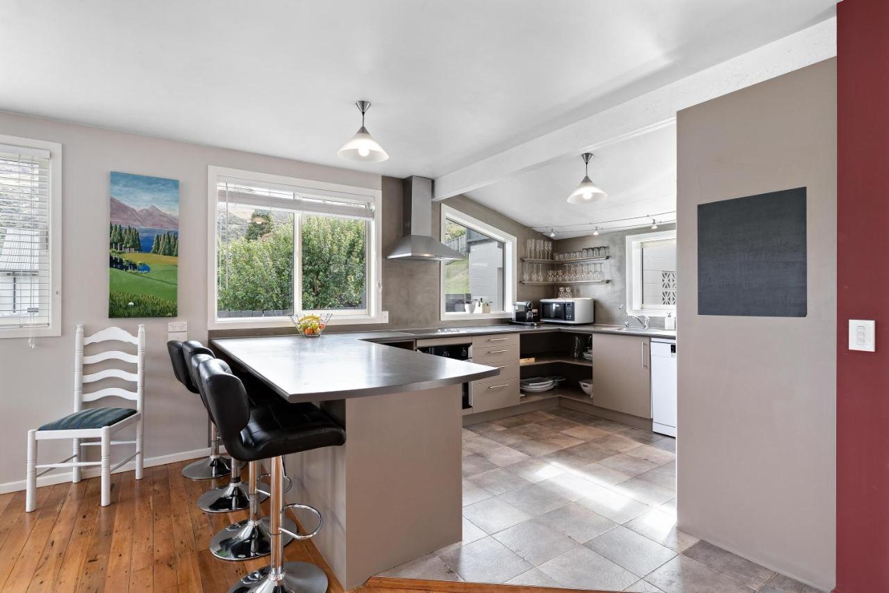 Lake And Mountain View Living Queenstown Exterior foto