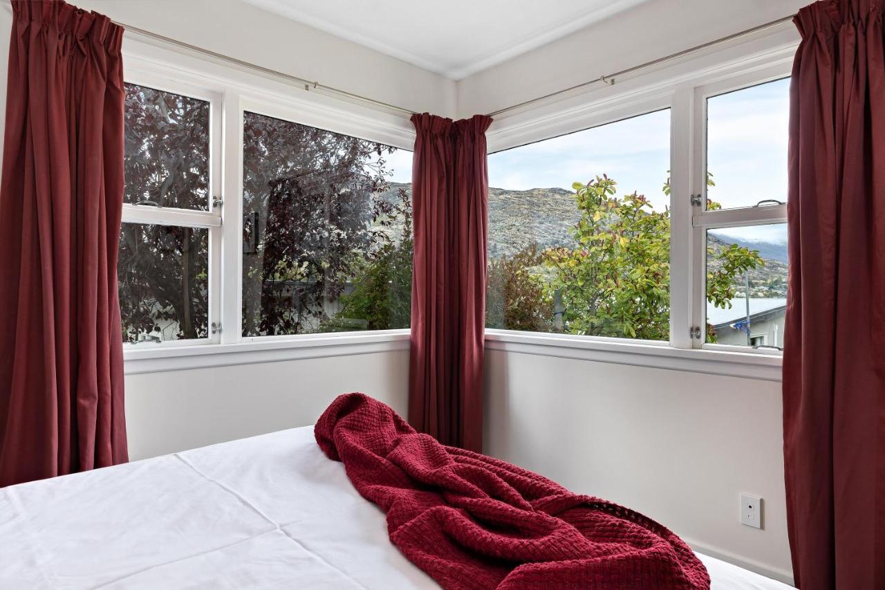 Lake And Mountain View Living Queenstown Exterior foto